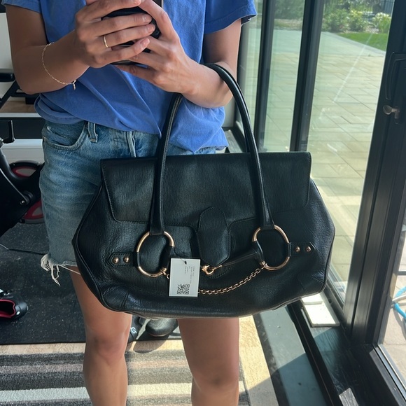 Gucci Horsebit Shoulder Tote - Picture 12 of 13